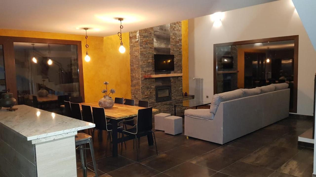 Casa Rural La Puerta Del Rio Lobos San Leonardo de Yagüe Eksteriør billede