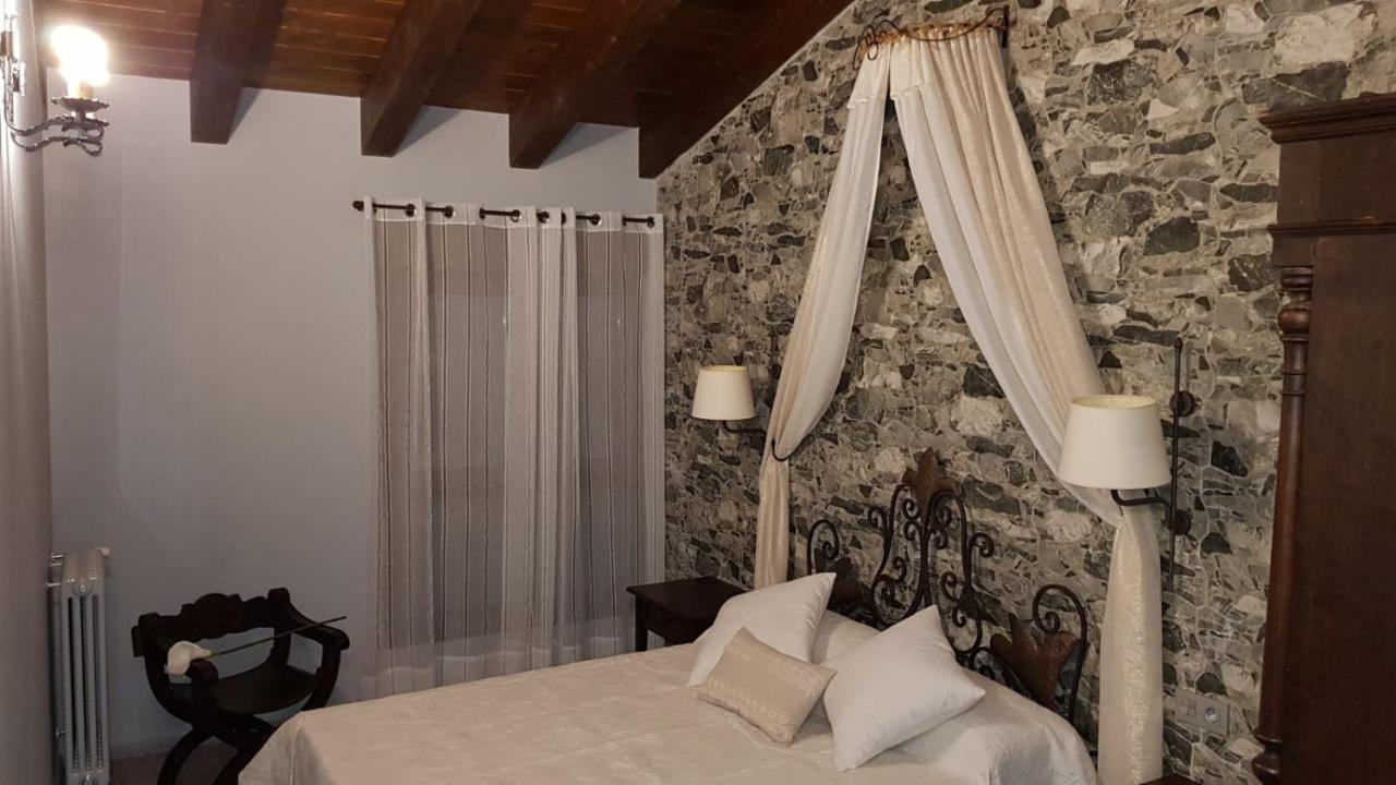 Casa Rural La Puerta Del Rio Lobos San Leonardo de Yagüe Eksteriør billede