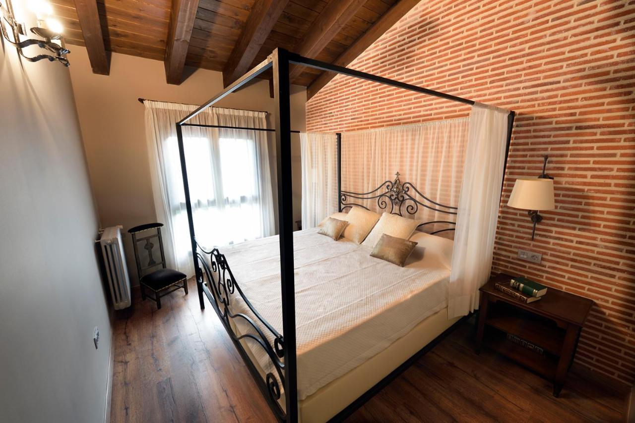 Casa Rural La Puerta Del Rio Lobos San Leonardo de Yagüe Eksteriør billede